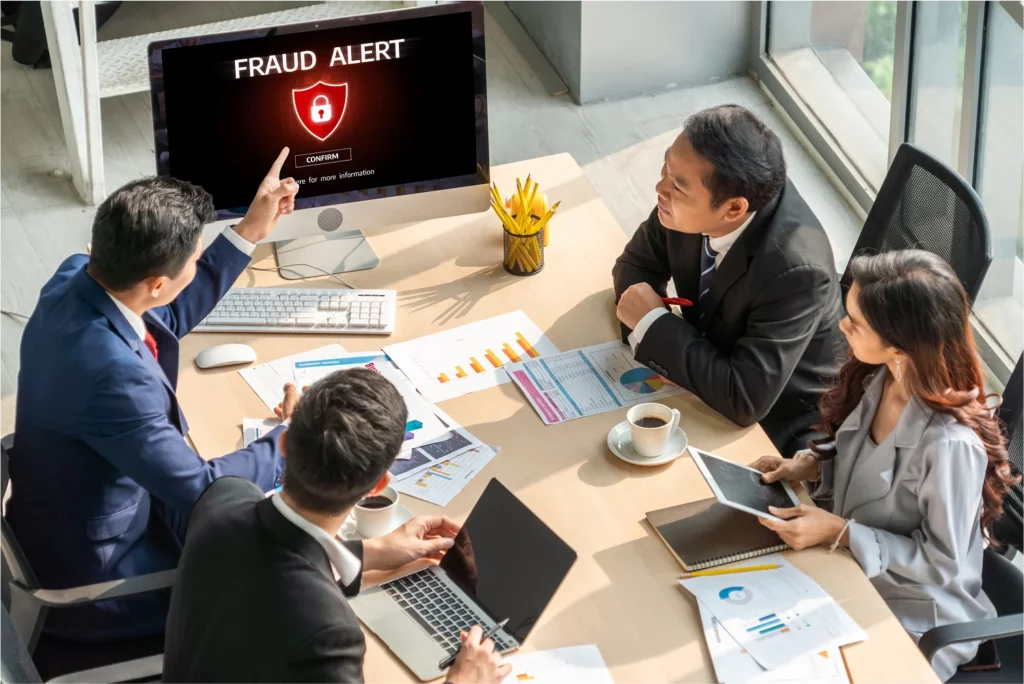 discussing-about-fraud-alert