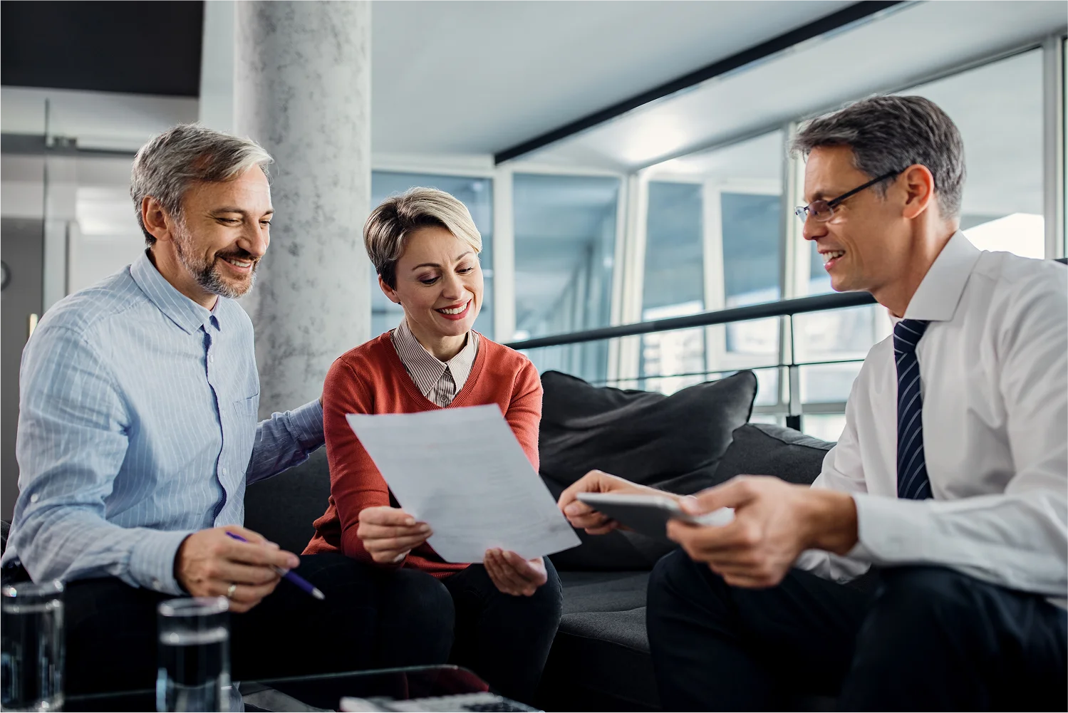 staff-discussing-with-clients